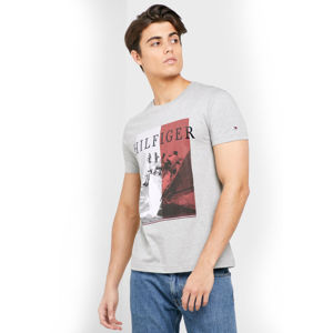 Tommy Hilfiger páské šedé tričko s potiskem - XXL (P9V)